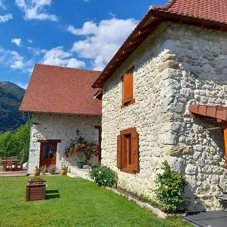 En Chartreuse *